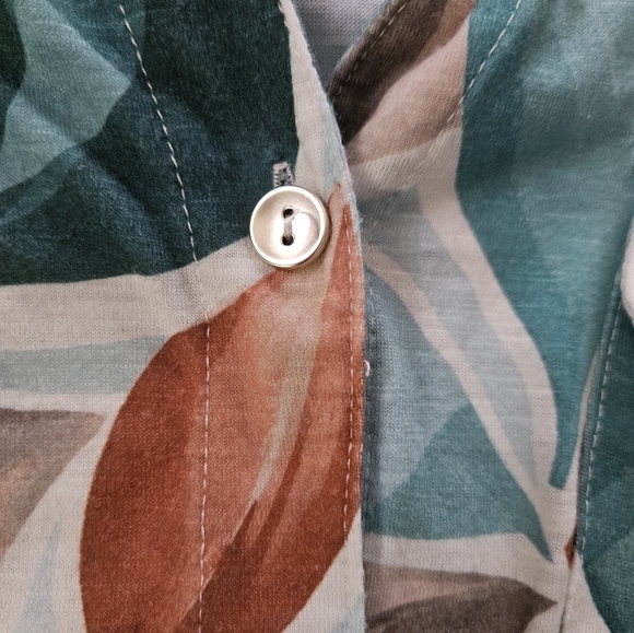 Alfred Dunner Colorful Leaf Print Button-Up Shirt Size 3X - Picture 7 of 8